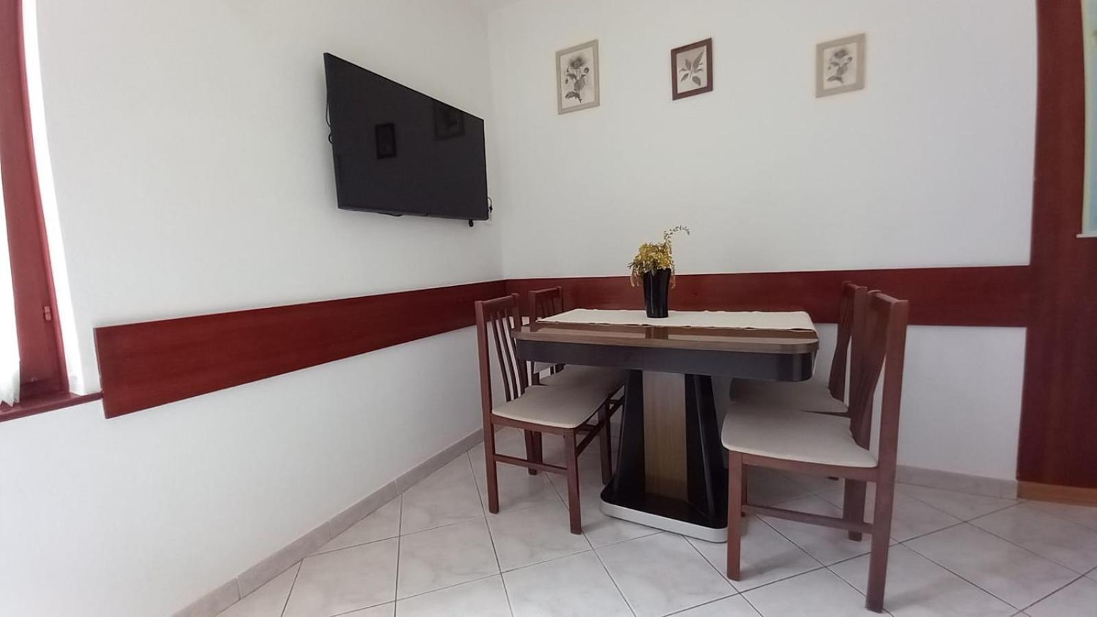 Apartment A4 Ines Near Beach Porec Bagian luar foto
